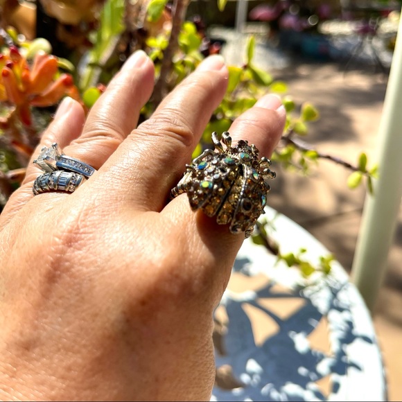 CARA n.y. Vintage Look Statement Ring - Picture 2 of 11